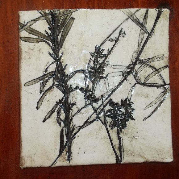 Ceramic Botanical Tile Wall Art Hanging 5 x 6 in - Picture 3 of 4